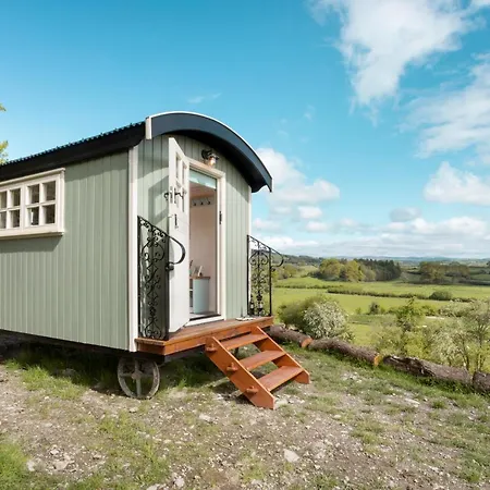 The Heron Shepherds Hut At Lyth Valley Campsite Brigsteer